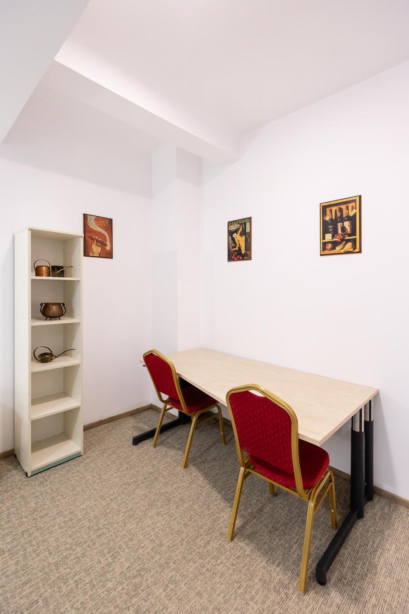 Central Studios In Piata Romana Bucureşti Ngoại thất bức ảnh