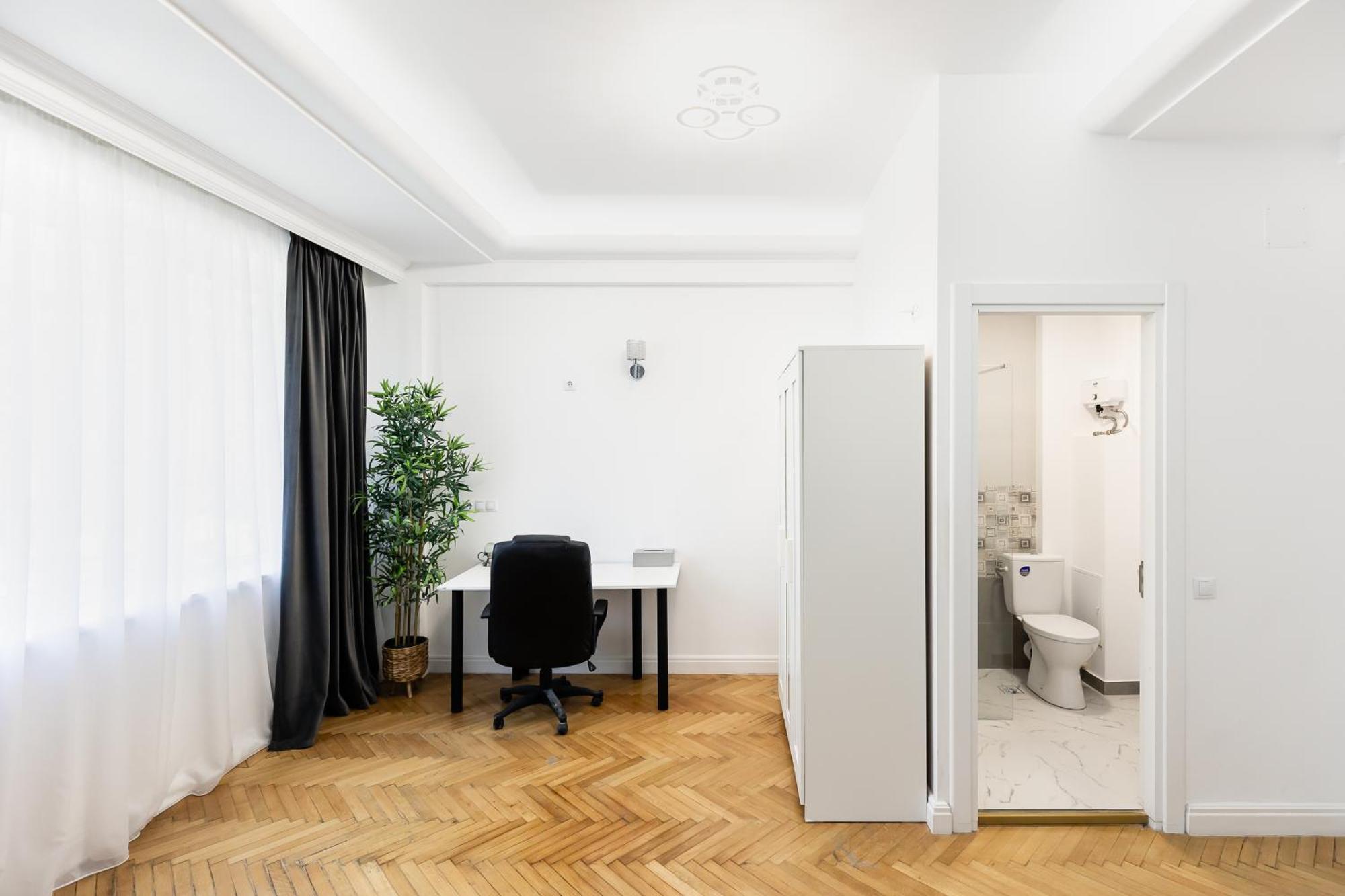 Central Studios In Piata Romana Bucureşti Ngoại thất bức ảnh
